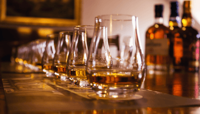 Die Geschichte des Whiskys: Von den Anfängen bis heute