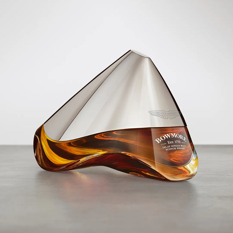 Bowmore Arc 54 Jahre Aston Martin (2025) 44,3 % Vol. 0,7 L