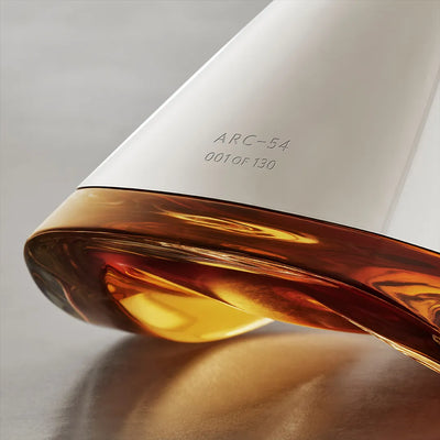 Bowmore Arc 54 Jahre Aston Martin (2025) 44,3 % Vol. 0,7 L