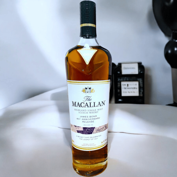 Macallan James Bond 60th Anniversary Decade 3 - 43,7 % Vol. 0,7 L